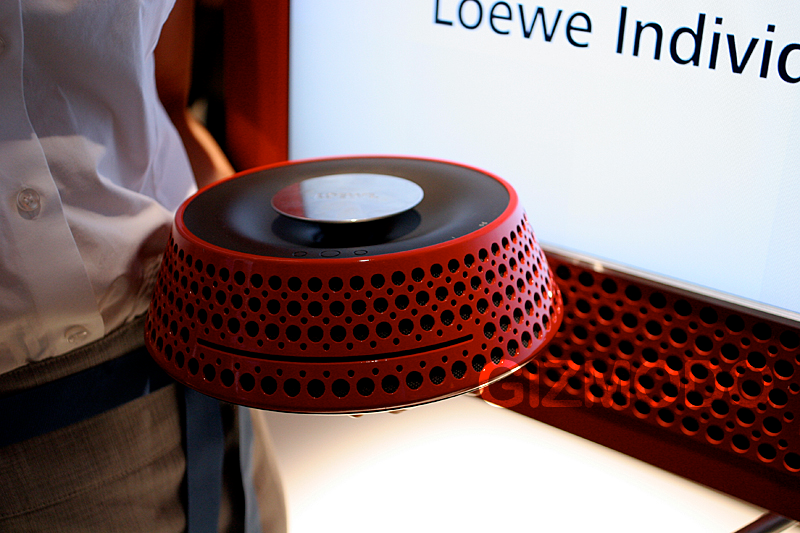 Illustration for article titled Loewe's Design Studio TVs are Absolutely Fan-Bloody-tastic